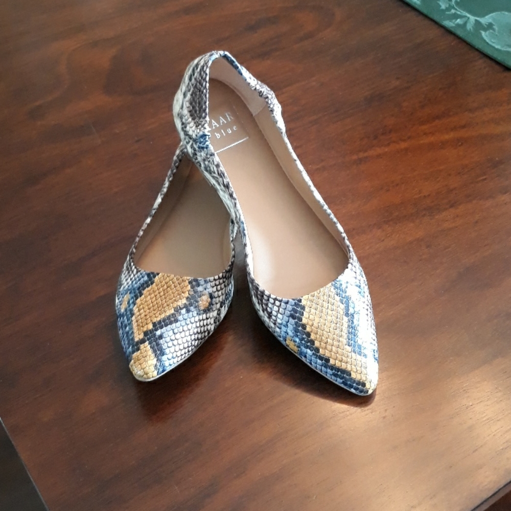 Womens flats